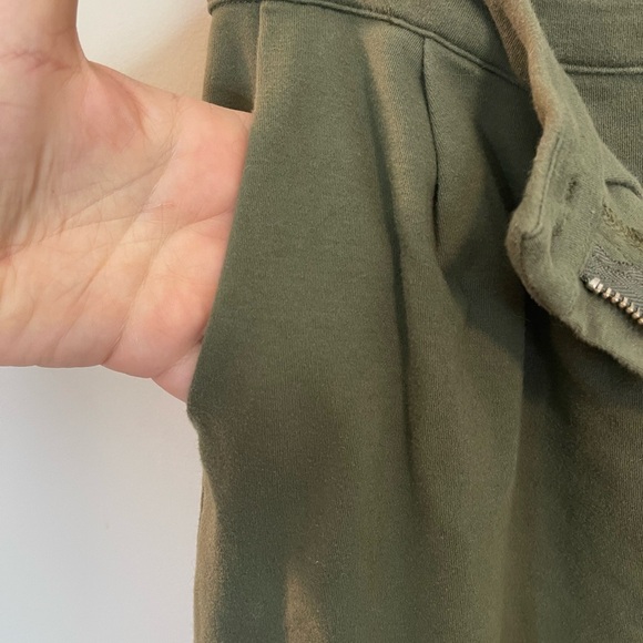 For Days women’s khaki Olive Green pleated natural waist Pants size small - Picture 4 of 6